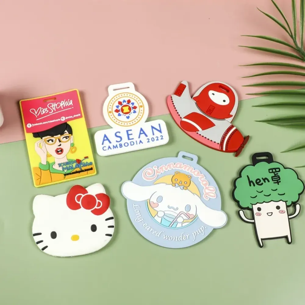 Carton PVC Patches - Soft Rubber Patches for Promotional Gifts